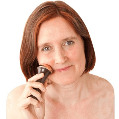 Mini kit d'huile pour le visage avec baguette de massage personnelle Layuna